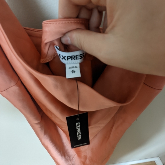 Express slip dress peach - Picture 7 of 7